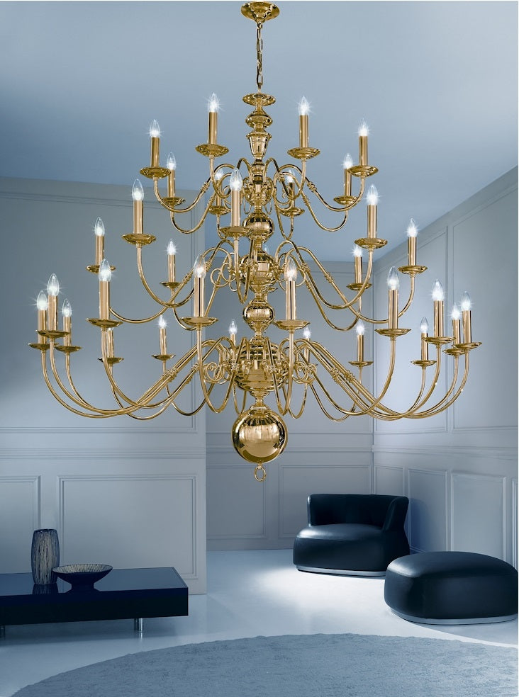 Franklite Delft 32-Light Polished Brass Grand Candle Chandelier