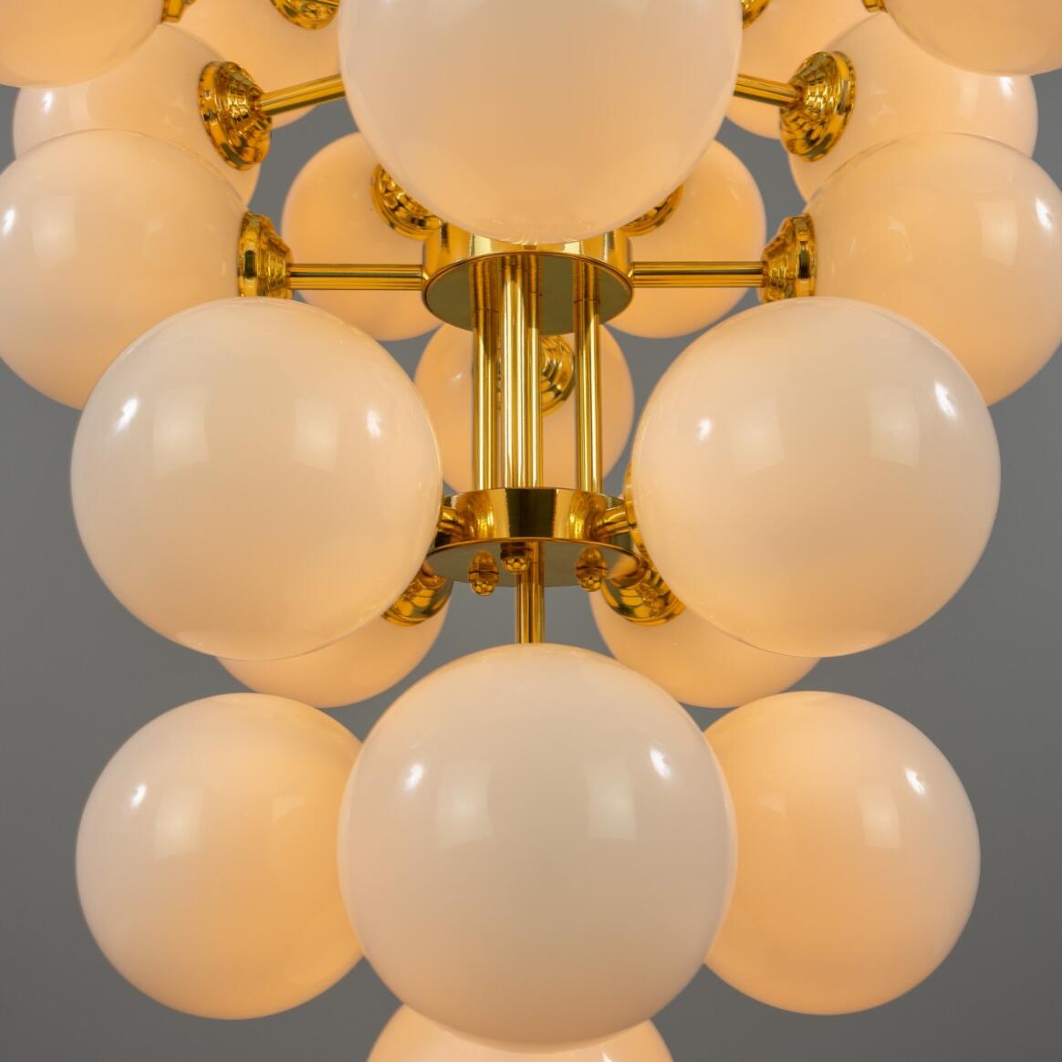 Mullan Lighting Merlot 37-Light Grape Brass Glass Globe Chandelier