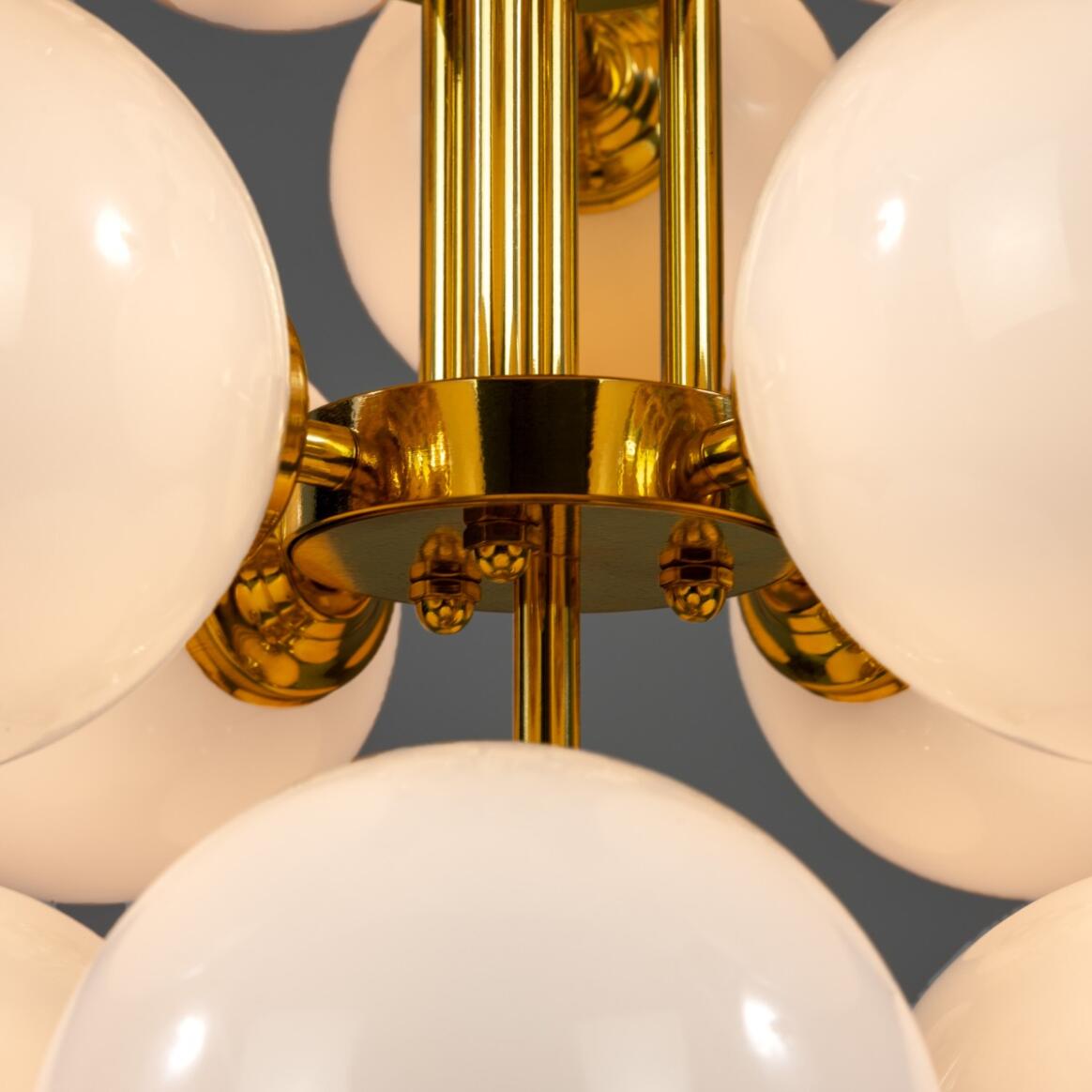 Mullan Lighting Merlot 37-Light Grape Brass Glass Globe Chandelier