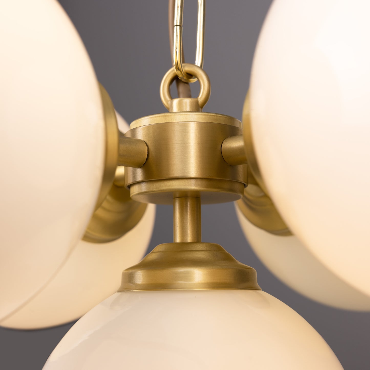 Mullan Lighting Yaoundé 5-Light Brass Globe Chandelier